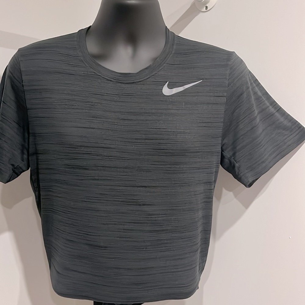 Dri-Fit - Picture 5 of 9